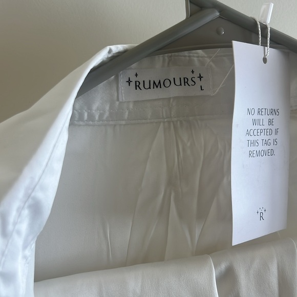 🤍White Satin Feathered Set 🤍 - Picture 5 of 11